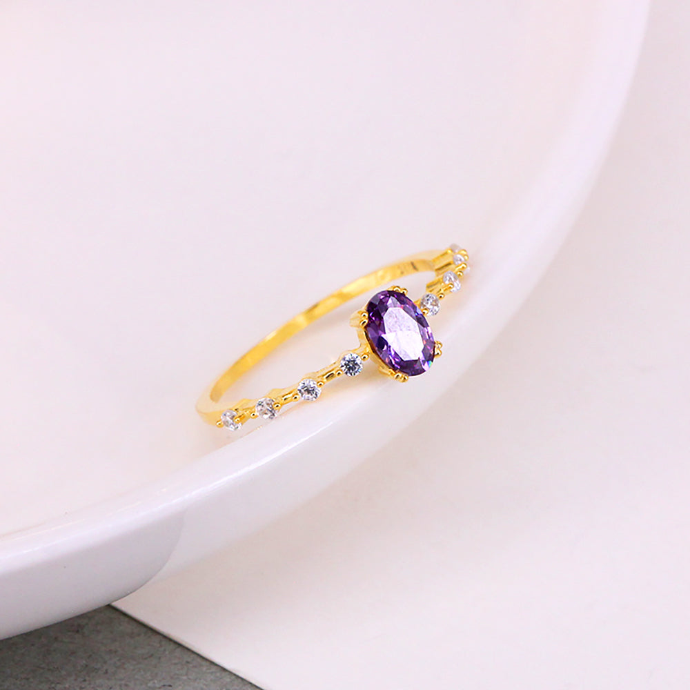 Ring aus 925 Silber Vergoldet mit Violettem Zirkonia